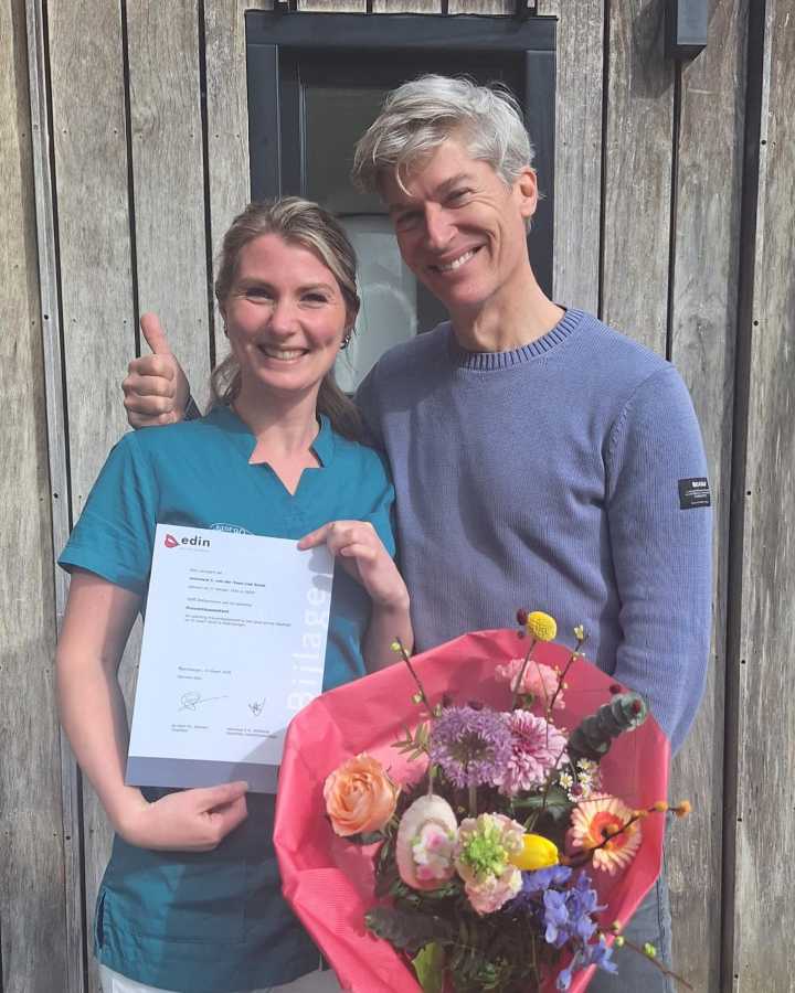 Joyce geslaagd voor Preventieassistent opleiding